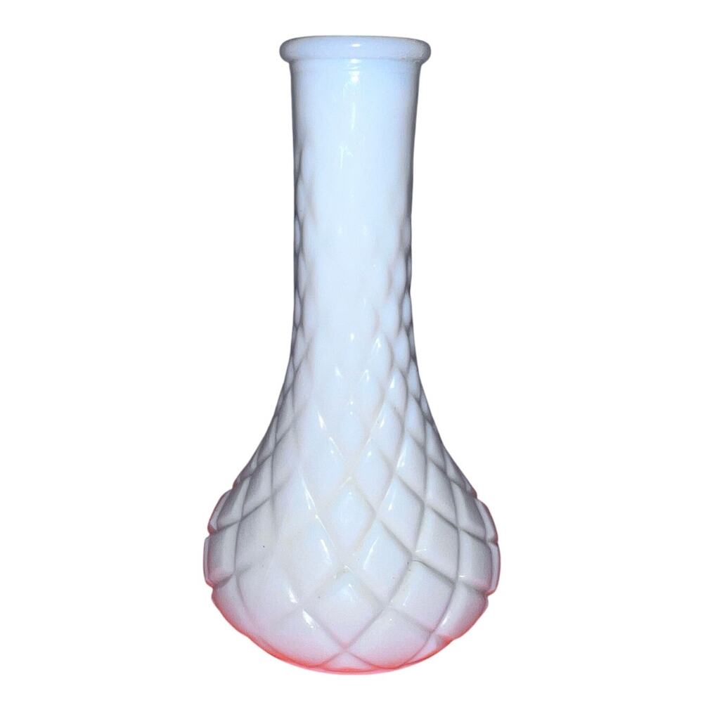Hoosier 1950s Milk Glass Bud Vase 6" Quilted Diamond Pattern #2907 Vintage - Picture 1 of 5